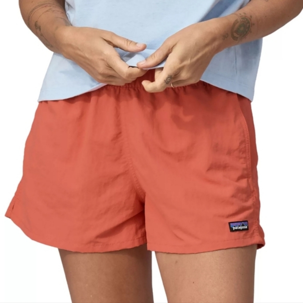 NWT Patagonia Womens Barely Baggies Shorts - 2½ Inch Large Coho Coral